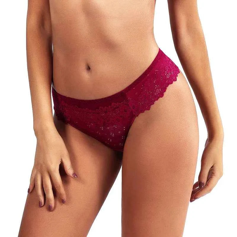 Delicate Lace G-String Trio