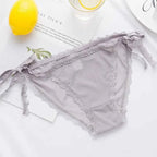 Ruffle Lace Seamless Briefs