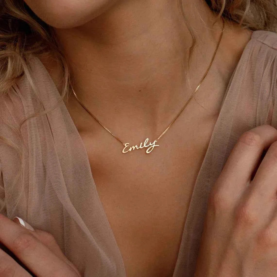 Customized Name Box Chain Clavicle Necklace - Wedding & Valentine's Gift