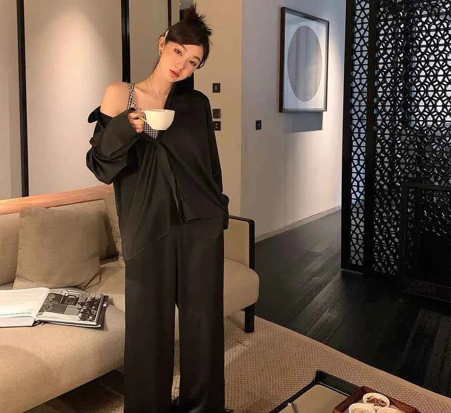 Luxury Feather Print Satin Pajama Set - SHOPPERS' CASTLE