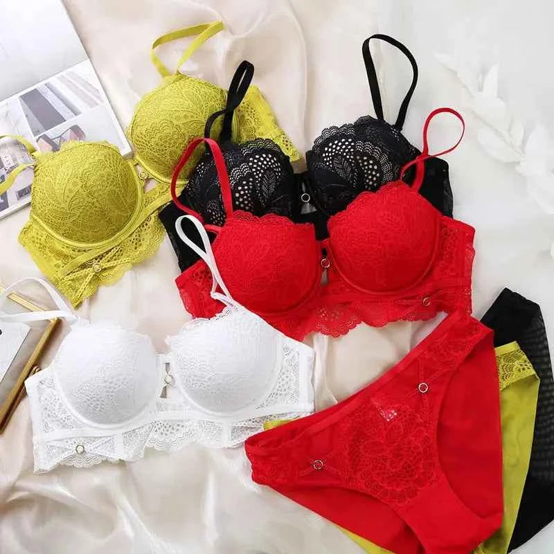 Lace Embroidery Temptation Push-Up Bra Set - CD Cup