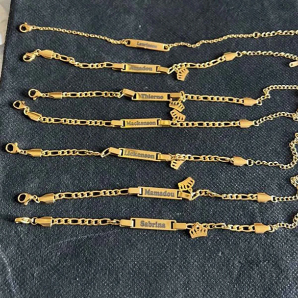 Engrave Name Heart Figaro Chain Bracelet - Adjustable