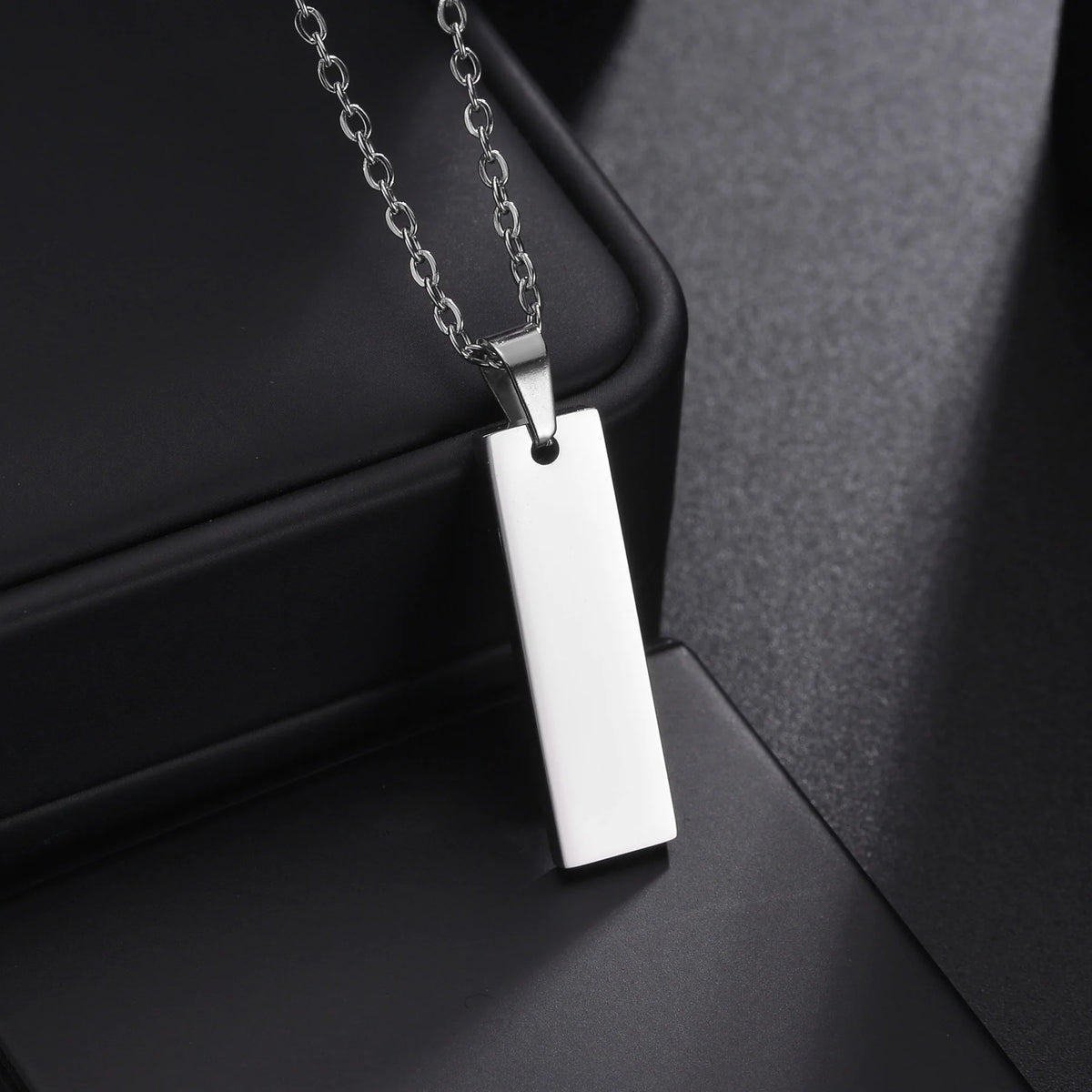 Engrave Name Rectangle Bar Necklace - Link Chain Pendant - SHOPPERS' CASTLE