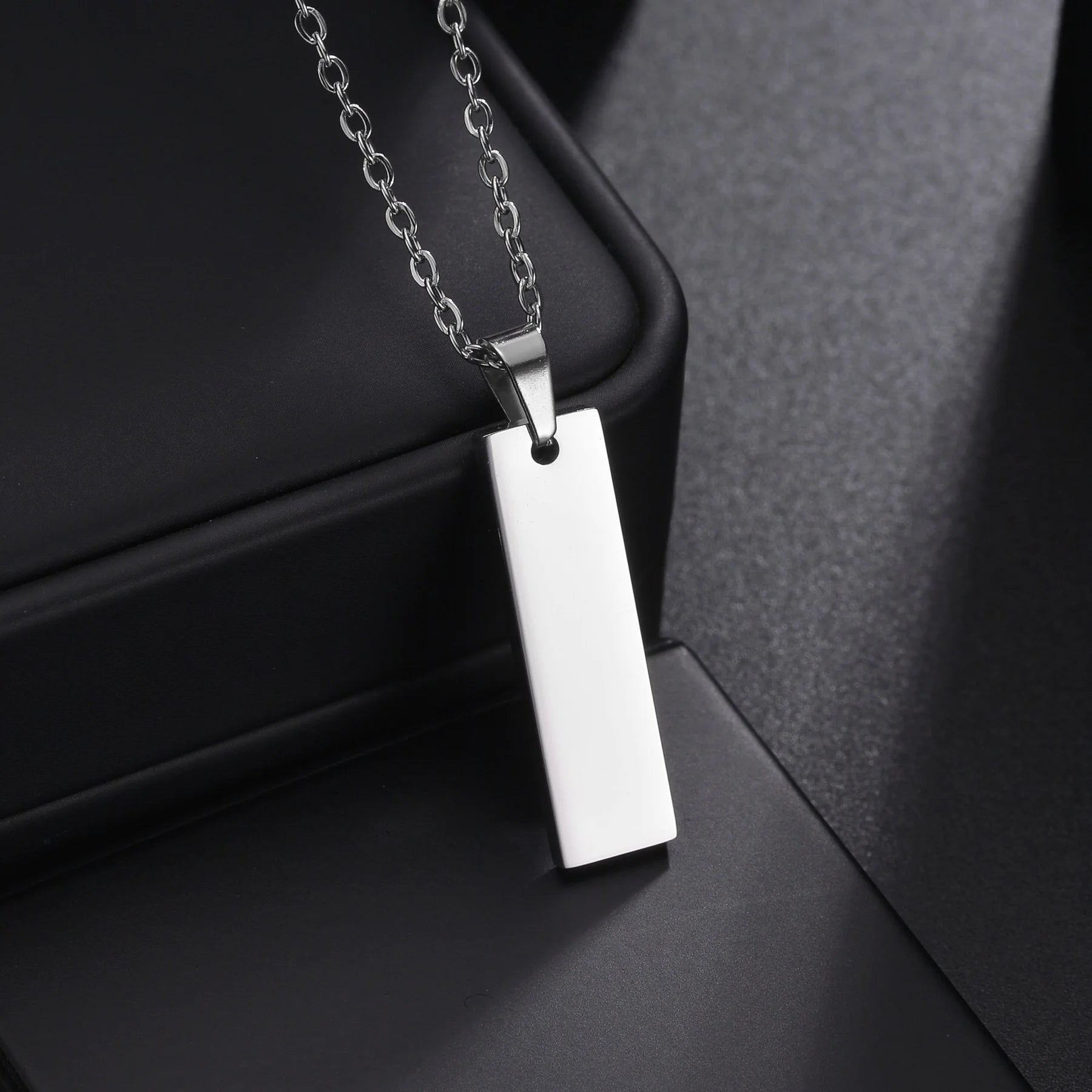 Engrave Name Rectangle Bar Necklace - Link Chain Pendant - SHOPPERS' CASTLE