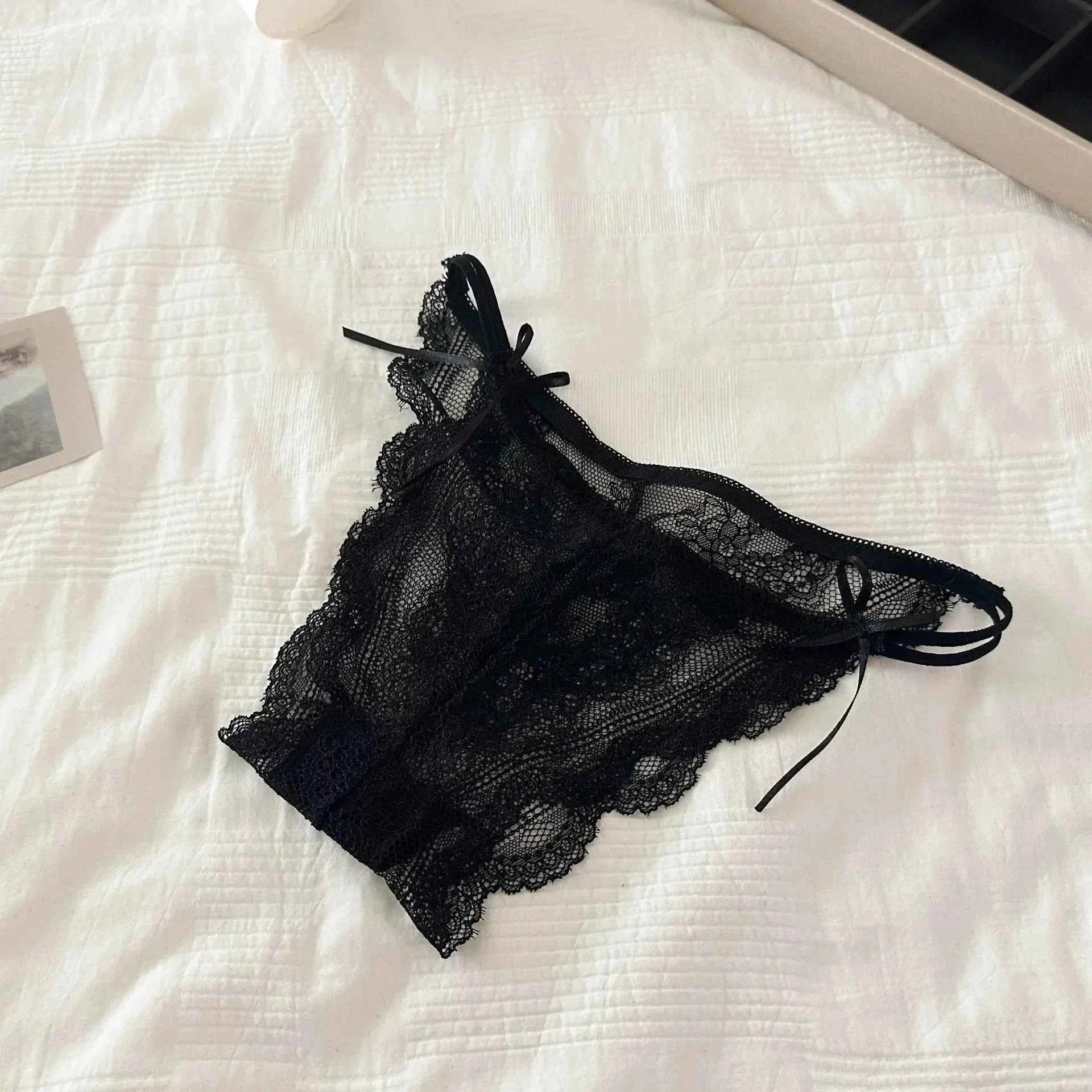 French Lace Low-Waist Briefs