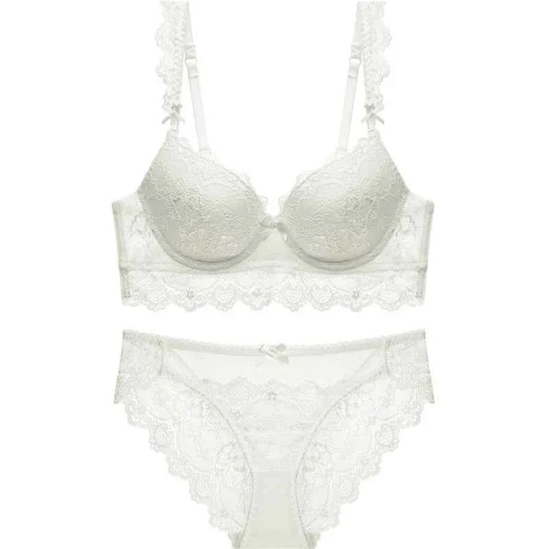Romantic Lace Embroidery Push-Up Bra Set - Plus Size