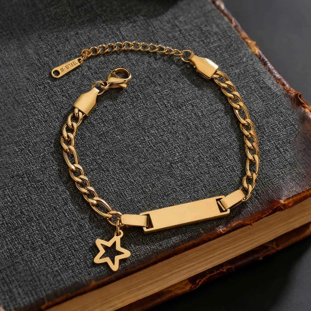 Engrave Name Heart Figaro Chain Bracelet - Adjustable