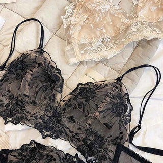 French Lace Triangle Cup Wire-Free Bralette Set