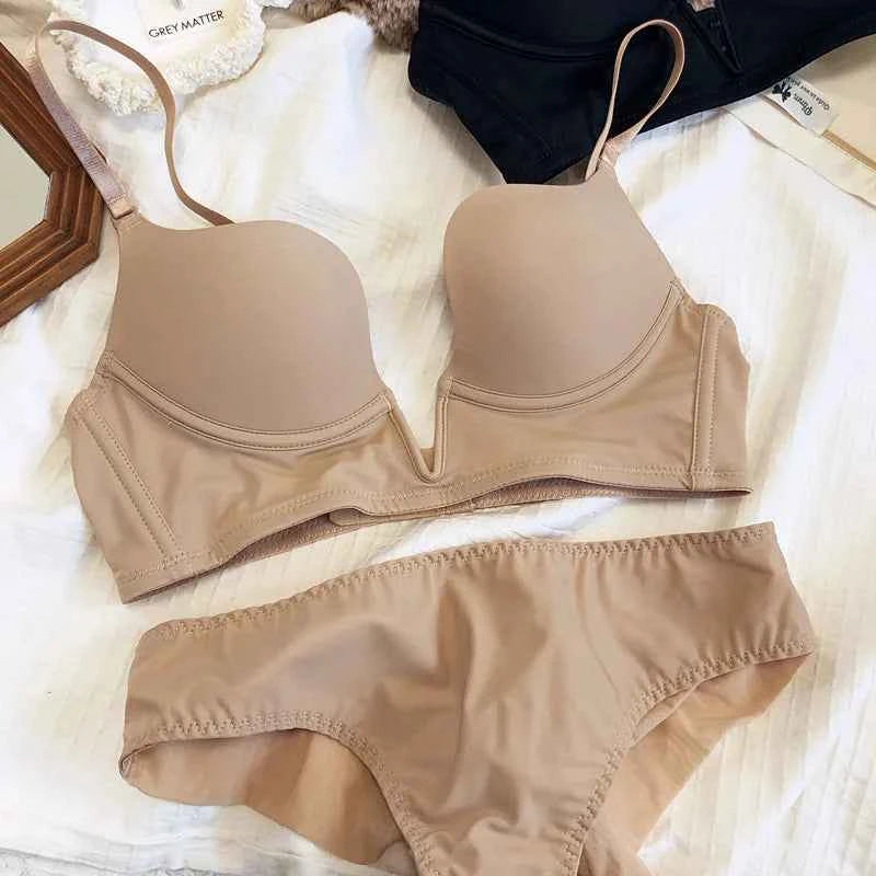 Seamless Plunge Push-Up Bra Set with Deep V
