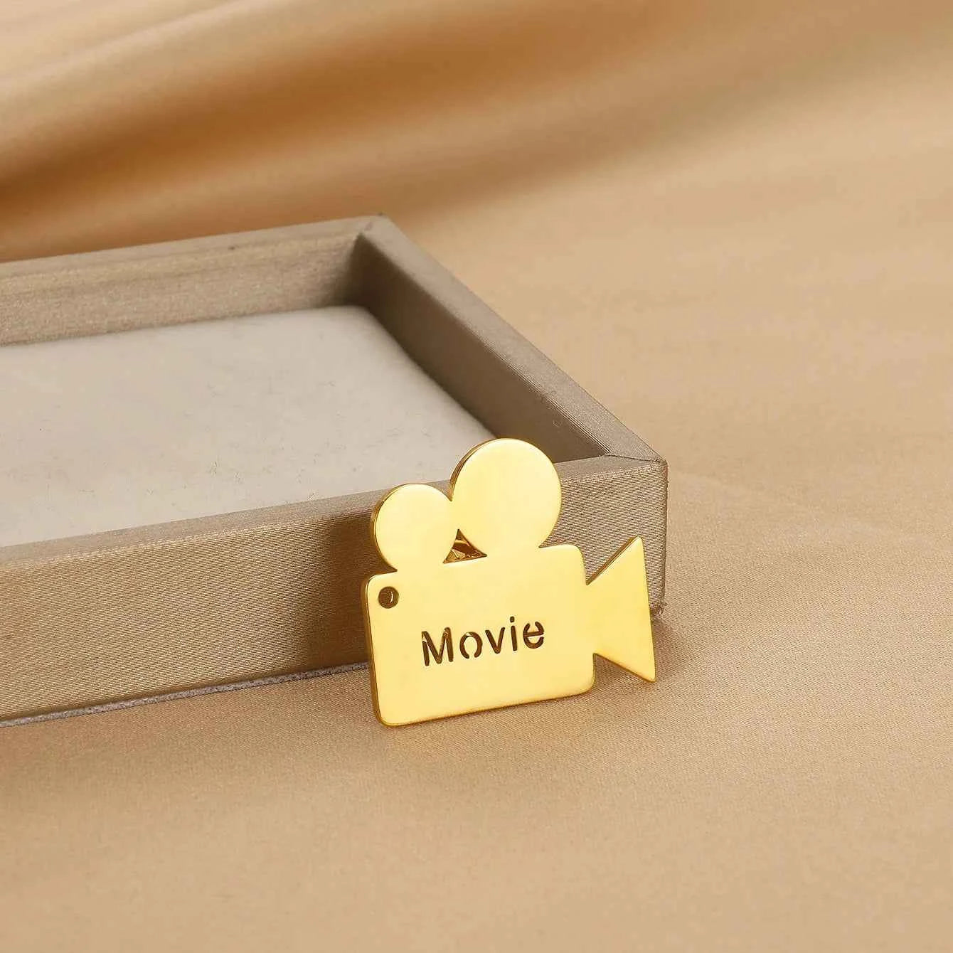 Custom Movie Name Brooch - Geometric Business Party