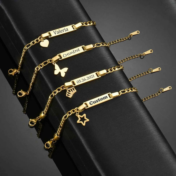Engrave Name Heart Figaro Chain Bracelet - Adjustable