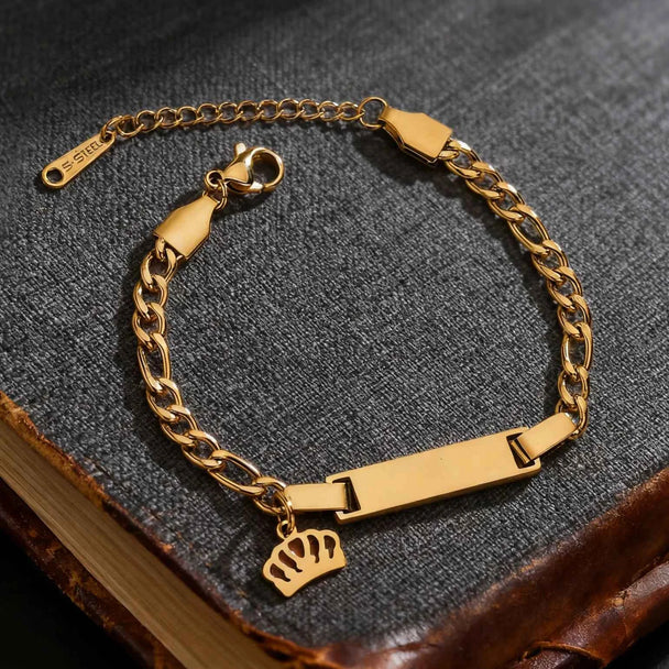 Engrave Name Heart Figaro Chain Bracelet - Adjustable