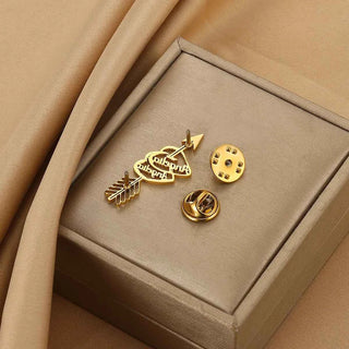 Custom Arrow Piercing Heart Name Brooch - Engagement Party